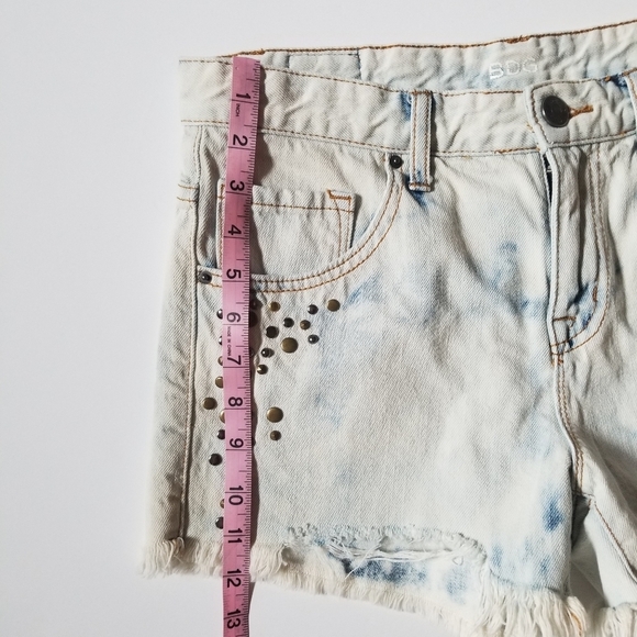 BDG Mid Rise Freja Vintage Fit Shorts - Picture 4 of 6